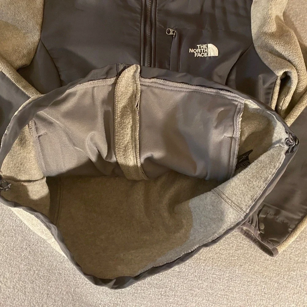 The North Face Gray Fleece Full Zip Jacket Mens Medium Gray Two Tone